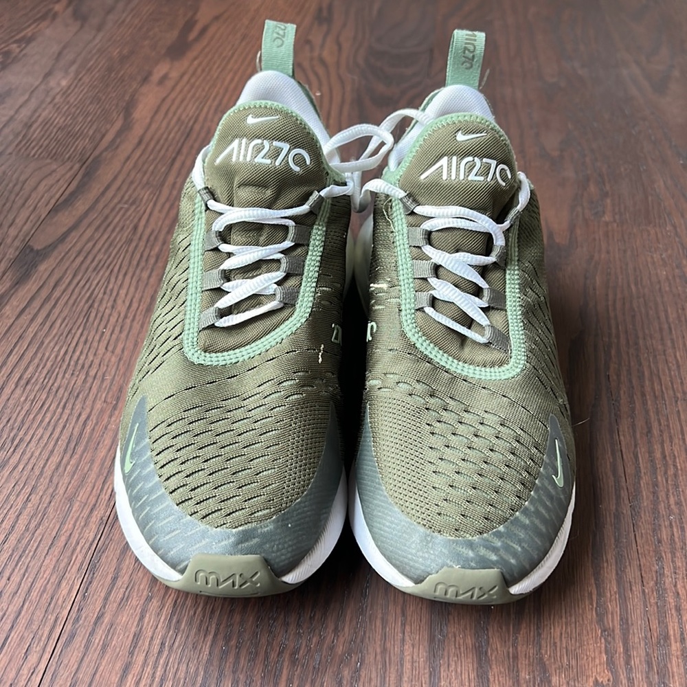 Men’s Nike AirMax270 Size 8.5